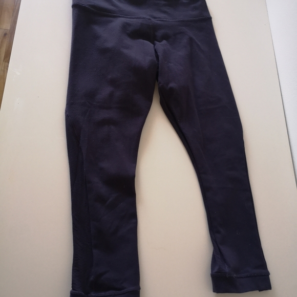 Lululemon seamlessly street crop leggings - Picture 12 of 14